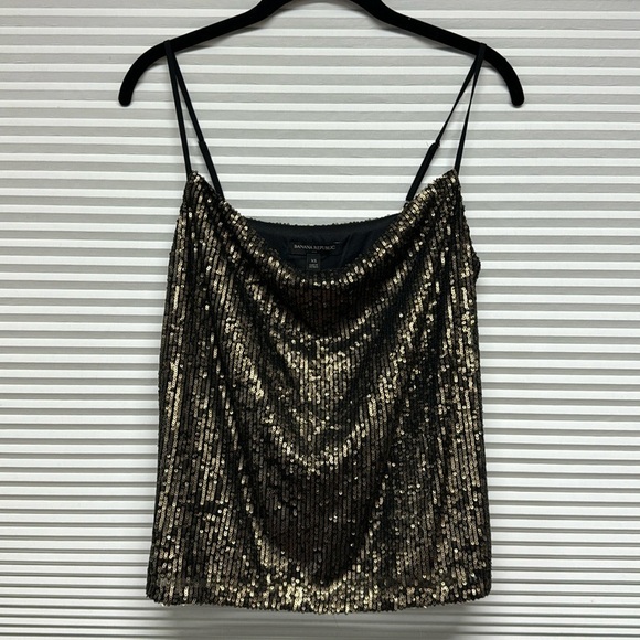 Banana Republic NWT Black and Gold Sequin Cowl Neck Cami Size XS - Picture 2 of 10